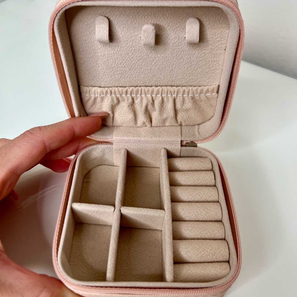Blush Pink Jewelry Organizer